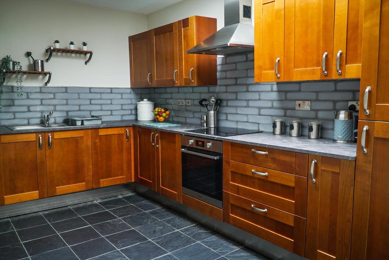 Copper Oven Apartments Арброт Екстериор снимка